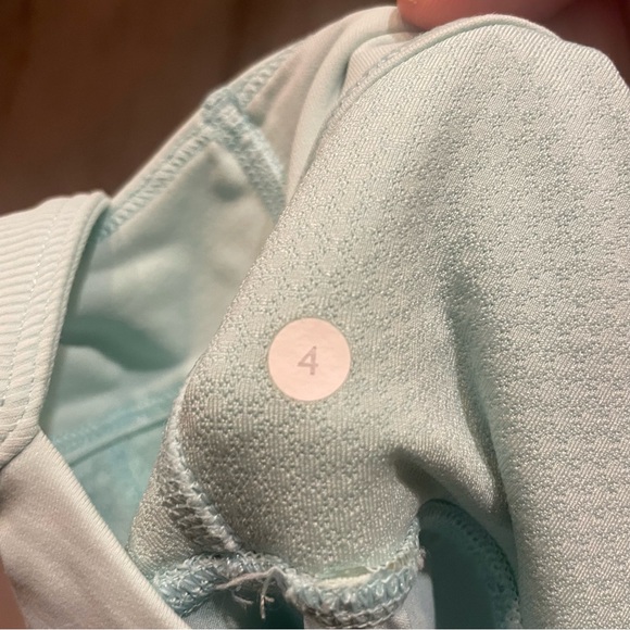 Lululemon Tank Top Size 4 - Picture 3 of 6